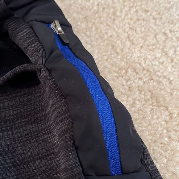 CHAMPION SIZE MEDIUM 8/10 SHORTS - Picture 6 of 8